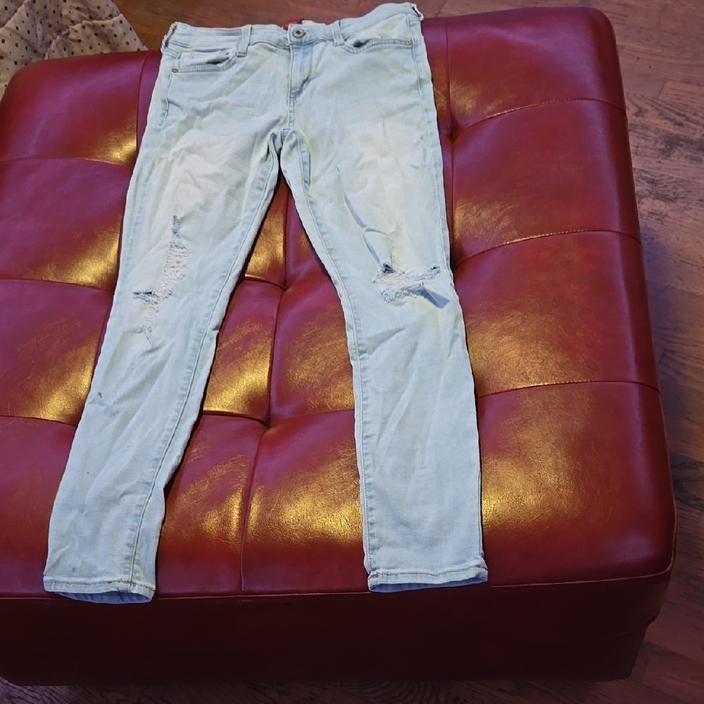 Stylish Light Blue Distressed Women's Jeans